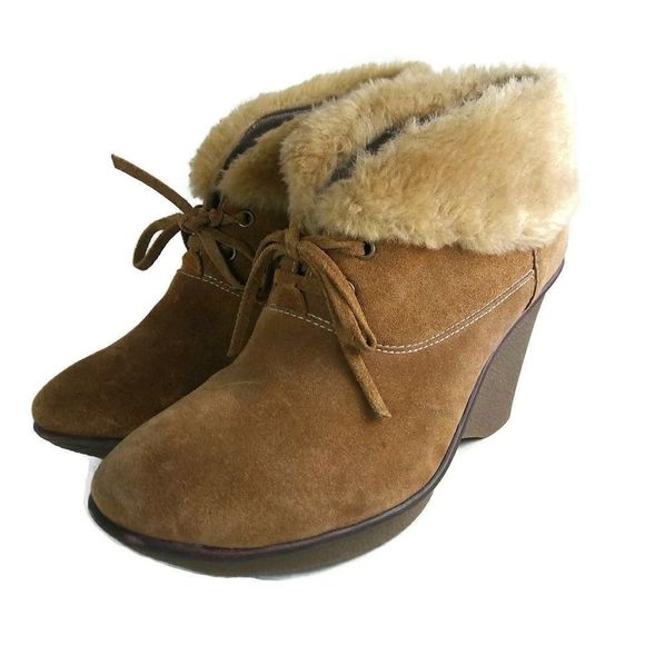 B. MAKOWSKY Nellie Suede Fur Cuff Ankle Booties 9W - Picture 3 of 7